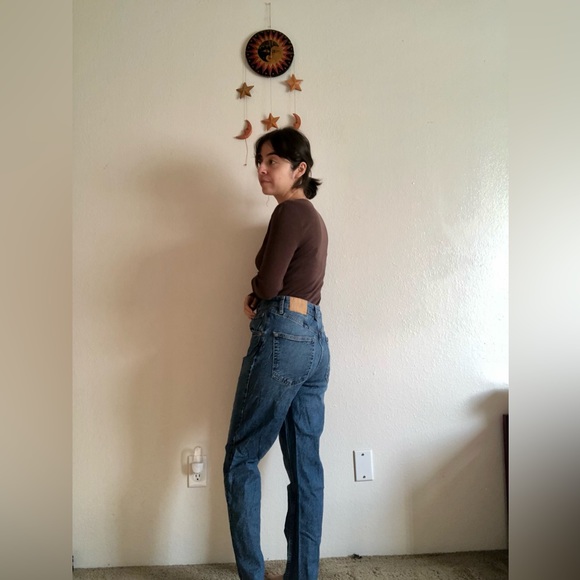 ❌SOLD ❌ BDG Edie Jeans - Picture 3 of 7